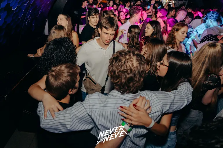 ÖSSZBULI SÁRA AFTER | 2025.09.20. SZEGED, JATE - 20. fotó