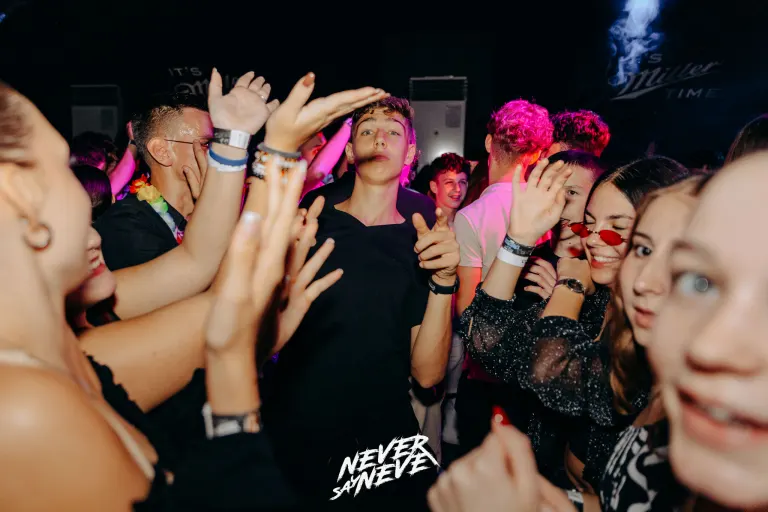 ÖSSZBULI SÁRA AFTER | 2025.09.20. SZEGED, JATE - 27. fotó
