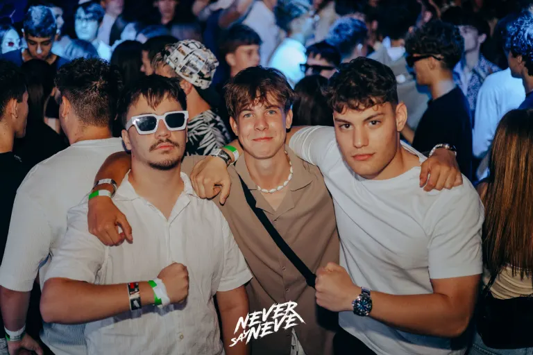 ÖSSZBULI SÁRA AFTER | 2025.09.20. SZEGED, JATE - 33. fotó