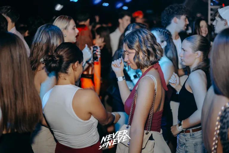 ÖSSZBULI SÁRA AFTER | 2025.09.20. SZEGED, JATE - 34. fotó