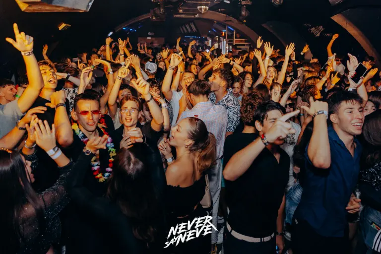 ÖSSZBULI SÁRA AFTER | 2025.09.20. SZEGED, JATE - 50. fotó