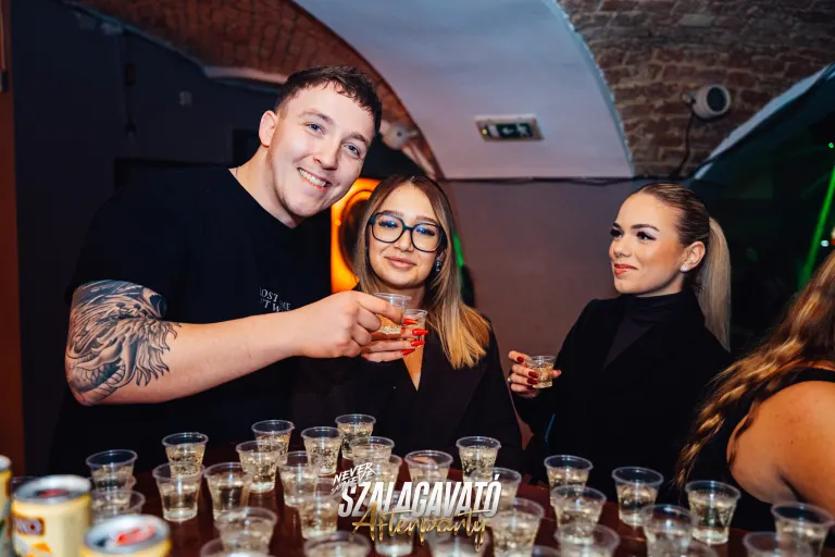 KOCH SZALAGAVATÓ AFTERPARTY | 2025.12.12. PÉCS, SÖRHÁZ - 7. fotó