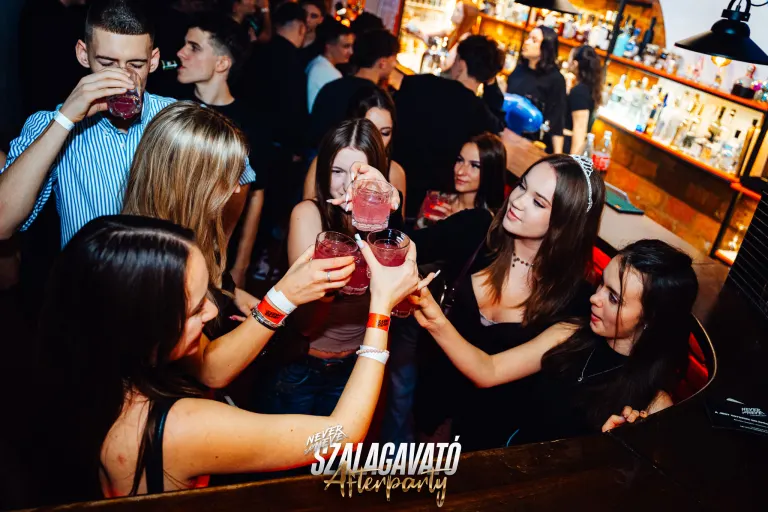 KOCH SZALAGAVATÓ AFTERPARTY | 2025.12.12. PÉCS, SÖRHÁZ - 60. fotó