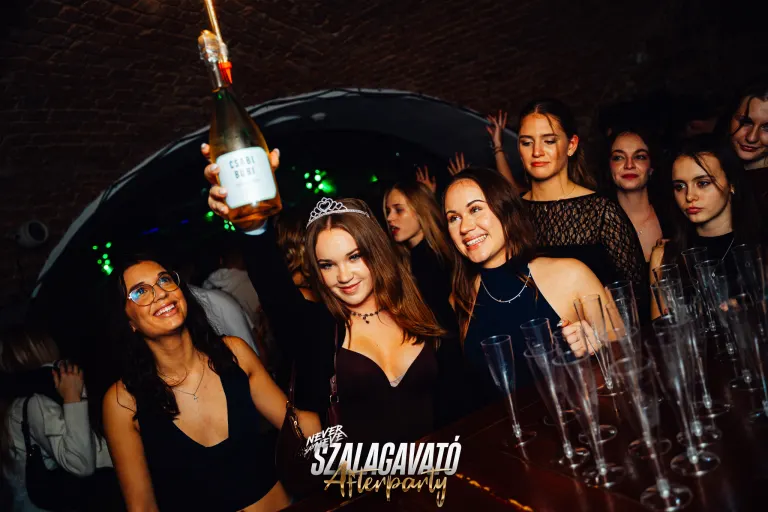 KOCH SZALAGAVATÓ AFTERPARTY | 2025.12.12. PÉCS, SÖRHÁZ - 63. fotó