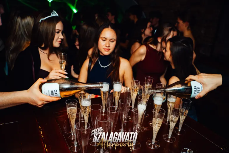 KOCH SZALAGAVATÓ AFTERPARTY | 2025.12.12. PÉCS, SÖRHÁZ - 70. fotó