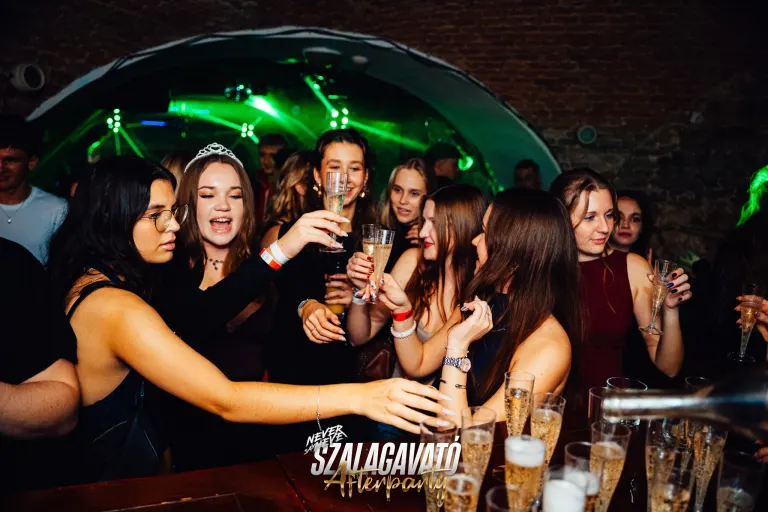 KOCH SZALAGAVATÓ AFTERPARTY | 2025.12.12. PÉCS, SÖRHÁZ - 71. fotó