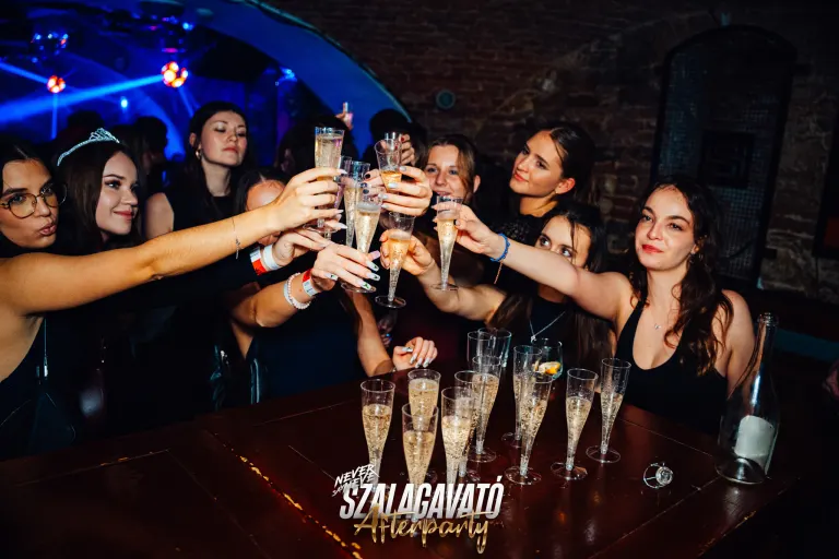 KOCH SZALAGAVATÓ AFTERPARTY | 2025.12.12. PÉCS, SÖRHÁZ - 74. fotó