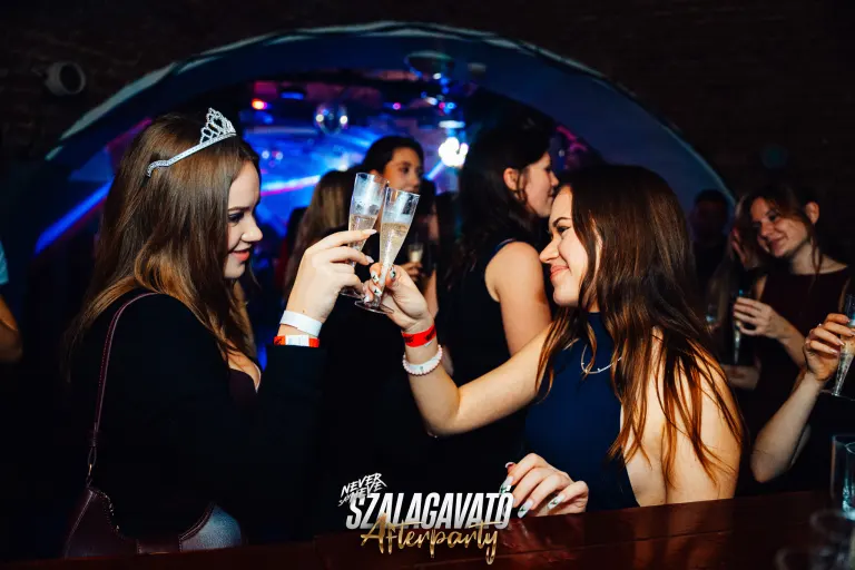 KOCH SZALAGAVATÓ AFTERPARTY | 2025.12.12. PÉCS, SÖRHÁZ - 76. fotó