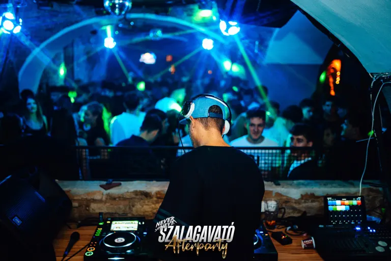 KOCH SZALAGAVATÓ AFTERPARTY | 2025.12.12. PÉCS, SÖRHÁZ - 90. fotó