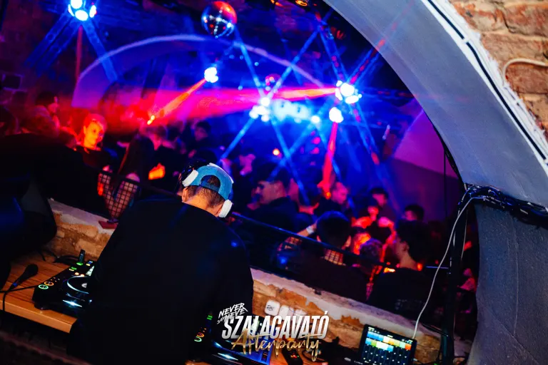 KOCH SZALAGAVATÓ AFTERPARTY | 2025.12.12. PÉCS, SÖRHÁZ - 96. fotó