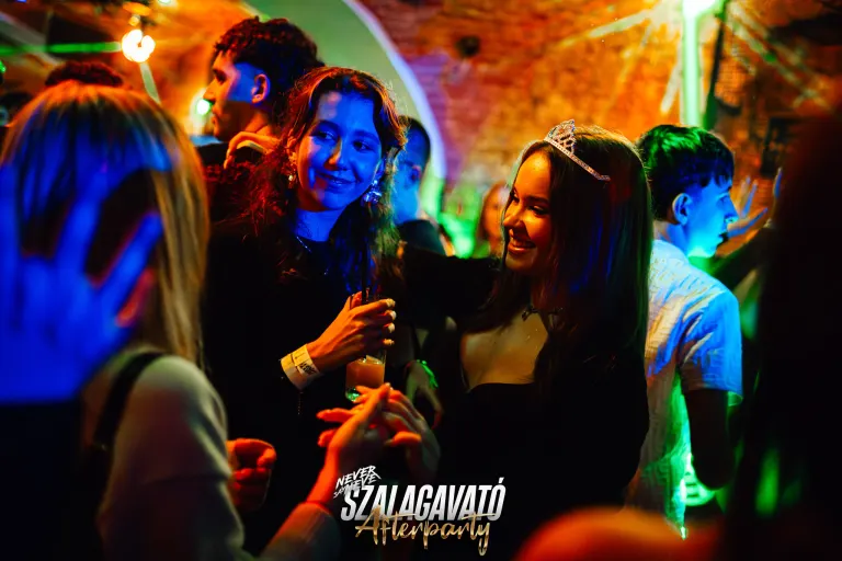 KOCH SZALAGAVATÓ AFTERPARTY | 2025.12.12. PÉCS, SÖRHÁZ - 101. fotó