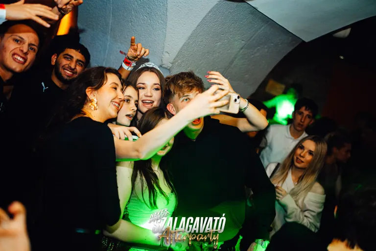 KOCH SZALAGAVATÓ AFTERPARTY | 2025.12.12. PÉCS, SÖRHÁZ - 106. fotó