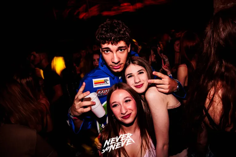 ÖSSZBULI KR*DY & V*SVÁRI | 2026.05.22. NYÍREGYHÁZA, CLUB HOLLYWOOD - 25. fotó