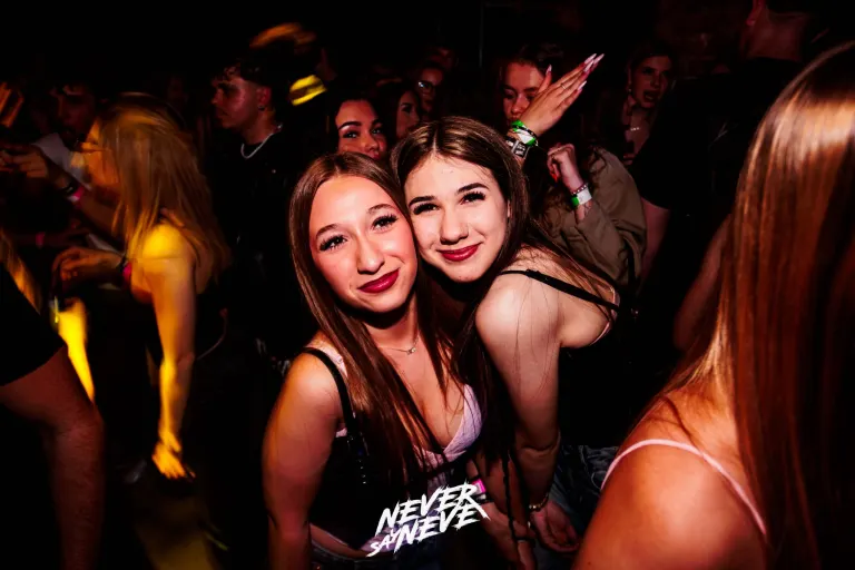 ÖSSZBULI KR*DY & V*SVÁRI | 2026.05.22. NYÍREGYHÁZA, CLUB HOLLYWOOD - 28. fotó