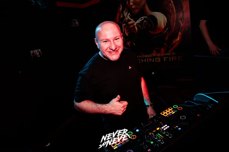 ÖSSZBULI KR*DY & V*SVÁRI | 2026.05.22. NYÍREGYHÁZA, CLUB HOLLYWOOD - 32. fotó