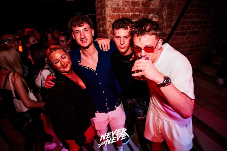 ÖSSZBULI KR*DY & V*SVÁRI | 2026.05.22. NYÍREGYHÁZA, CLUB HOLLYWOOD - 47. fotó