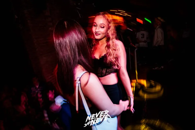ÖSSZBULI KR*DY & V*SVÁRI | 2026.05.22. NYÍREGYHÁZA, CLUB HOLLYWOOD - 57. fotó