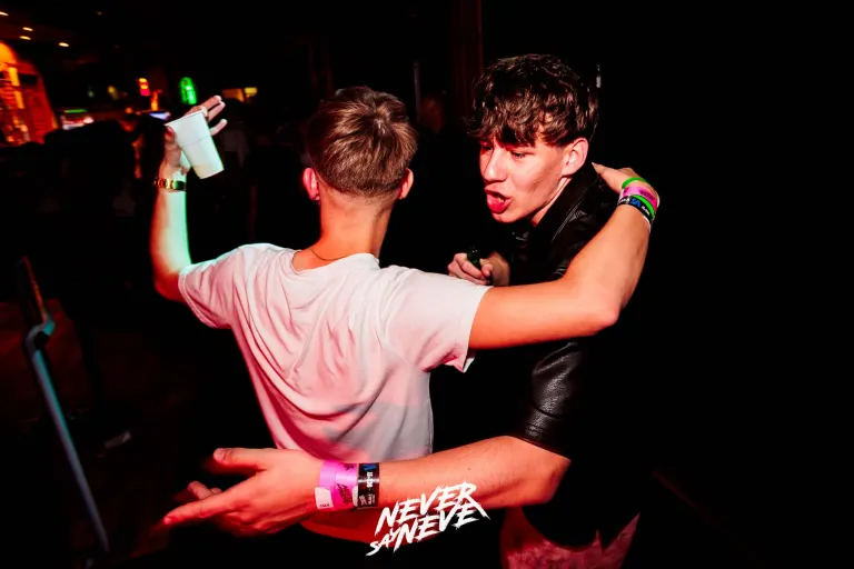 ÖSSZBULI KR*DY & V*SVÁRI | 2026.05.22. NYÍREGYHÁZA, CLUB HOLLYWOOD - 79. fotó